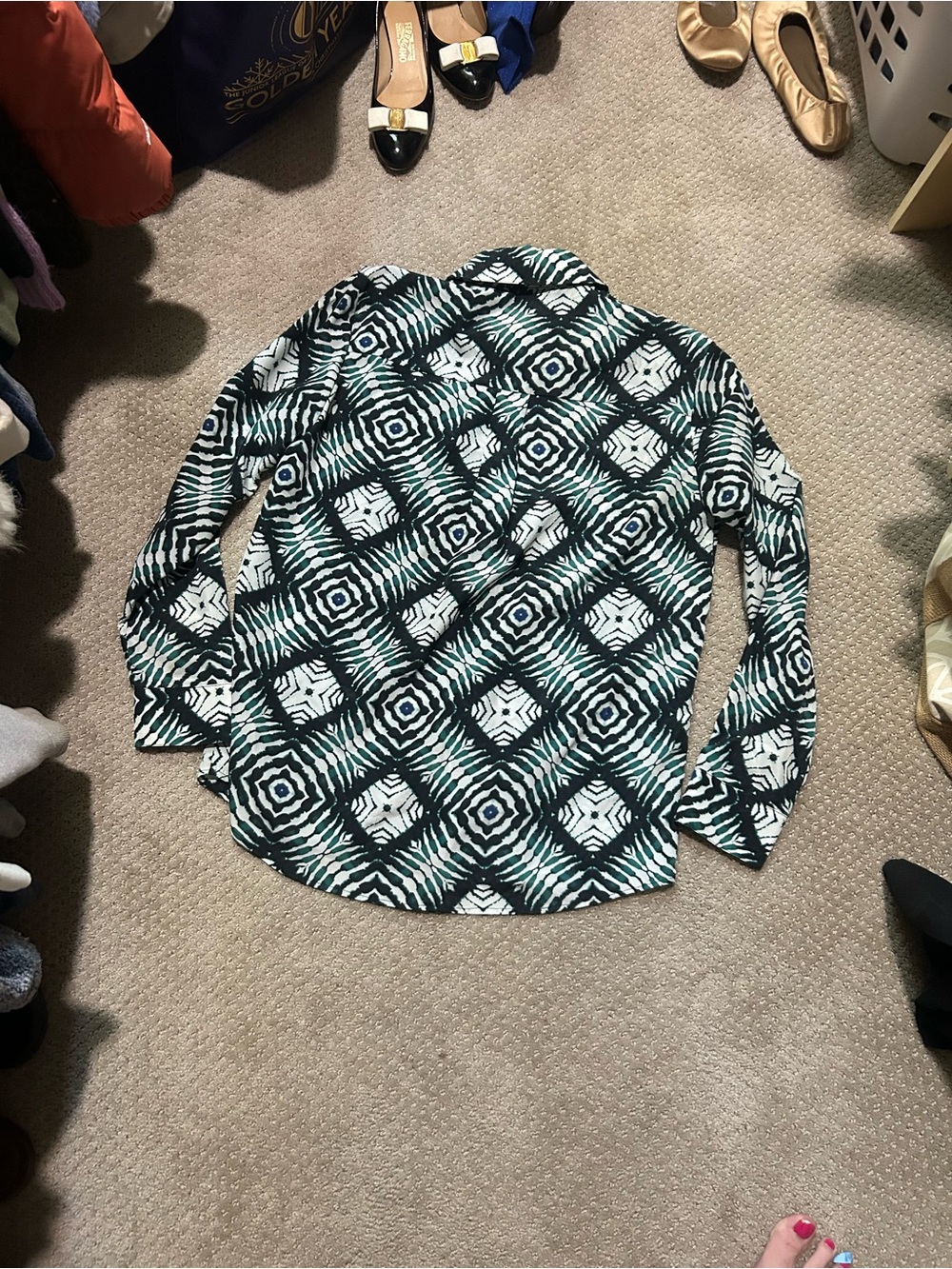 Le Superbe Geometric Print Button-Front Blouse Size 2 - Green/Black/White